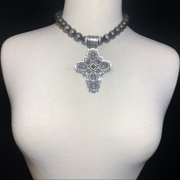 Large Christian Cross Western Style Chunky Bead Silver Necklace Earrings Set - Picture 2 of 3